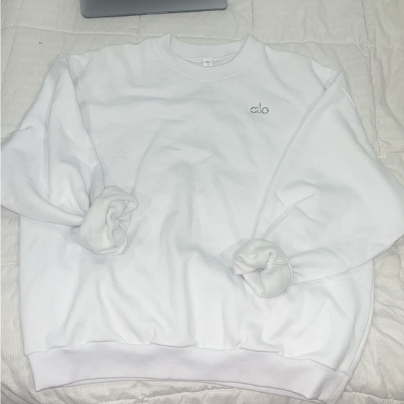 Alo Yoga Accolade white crew neck sweatshirt - Picture 2 of 3